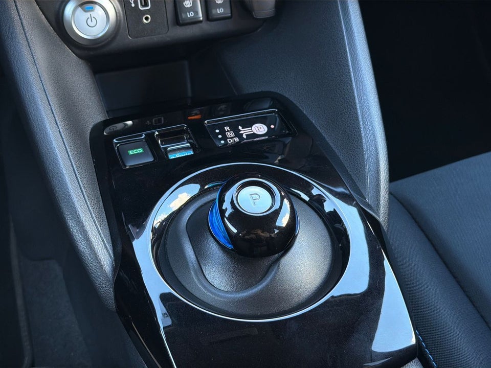 Nissan Leaf 40 Acenta 5d