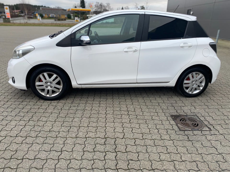 Toyota Yaris 1,0 VVT-i T2 Touch 5d