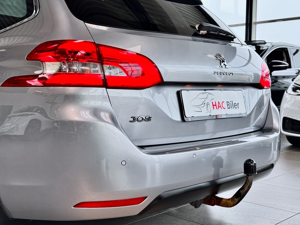 Peugeot 308 1,6 BlueHDi 120 Selection Sky SW 5d