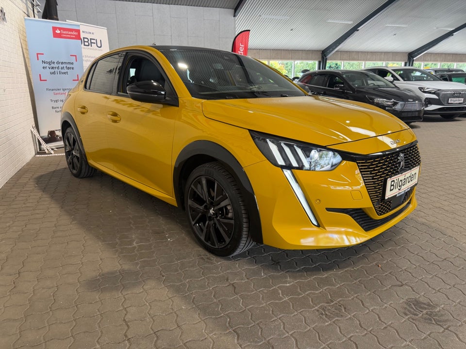 Peugeot e-208 50 GT 5d