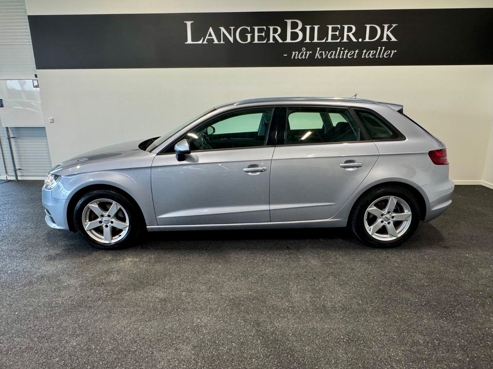 Audi A3 1,6 TDi 110 Ambition Sportback 5d