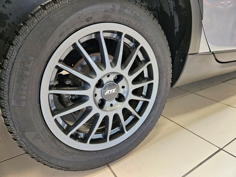 Peugeot 2008 1,6 BlueHDi 100 Desire Sky 5d