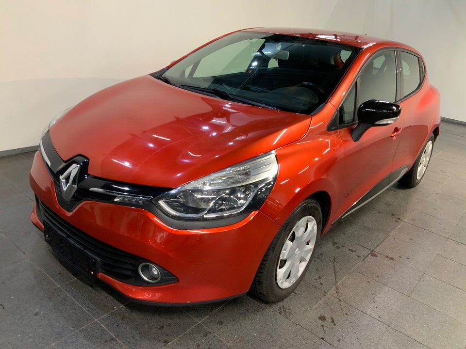 Renault Clio IV 0,9 TCe 90 Expression 5d