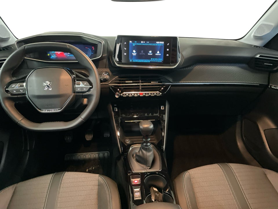 Peugeot 208 1,2 PureTech 100 Black Selection 5d