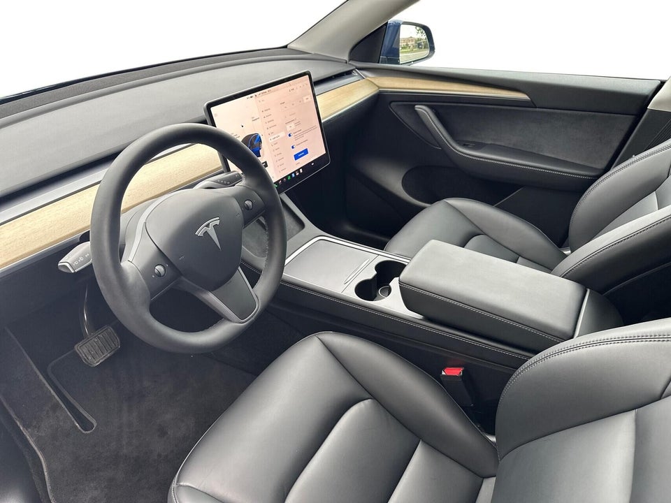 Tesla Model Y RWD 5d