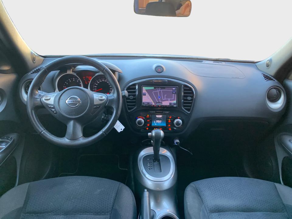 Nissan Juke 1,6 Acenta CVT 5d