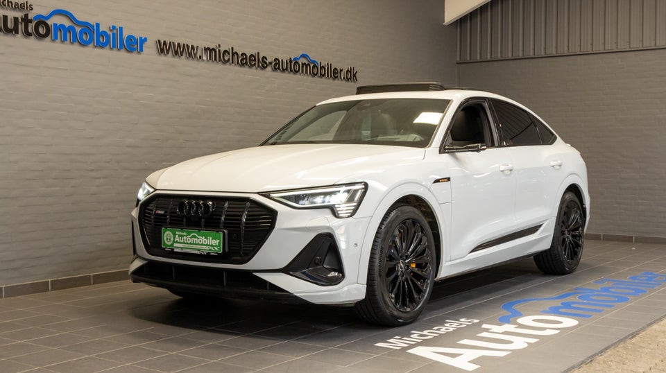 Audi e-tron 55 S-line Sportback quattro 5d