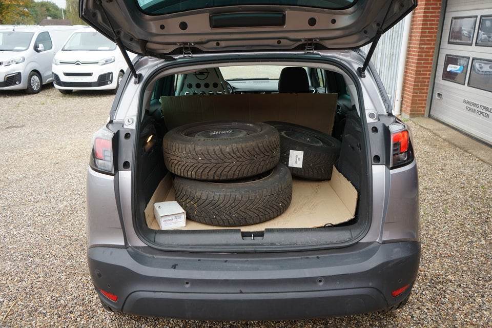 Opel Crossland 1,2 T 130 First Edition aut. Van 5d