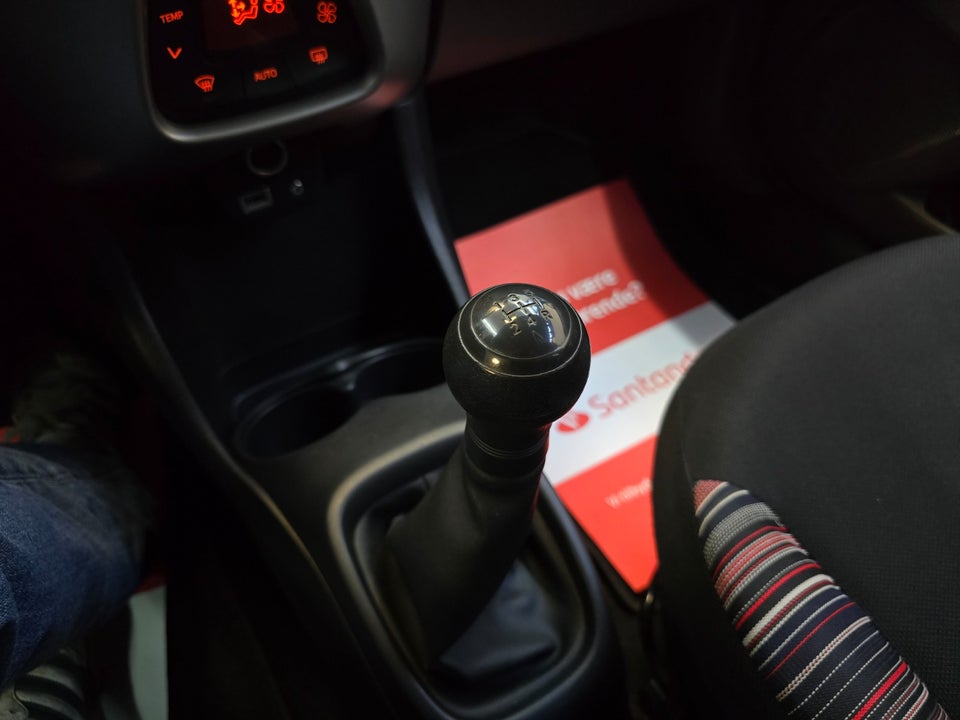 Citroën C1 1,2 PureTech Iconic 5d