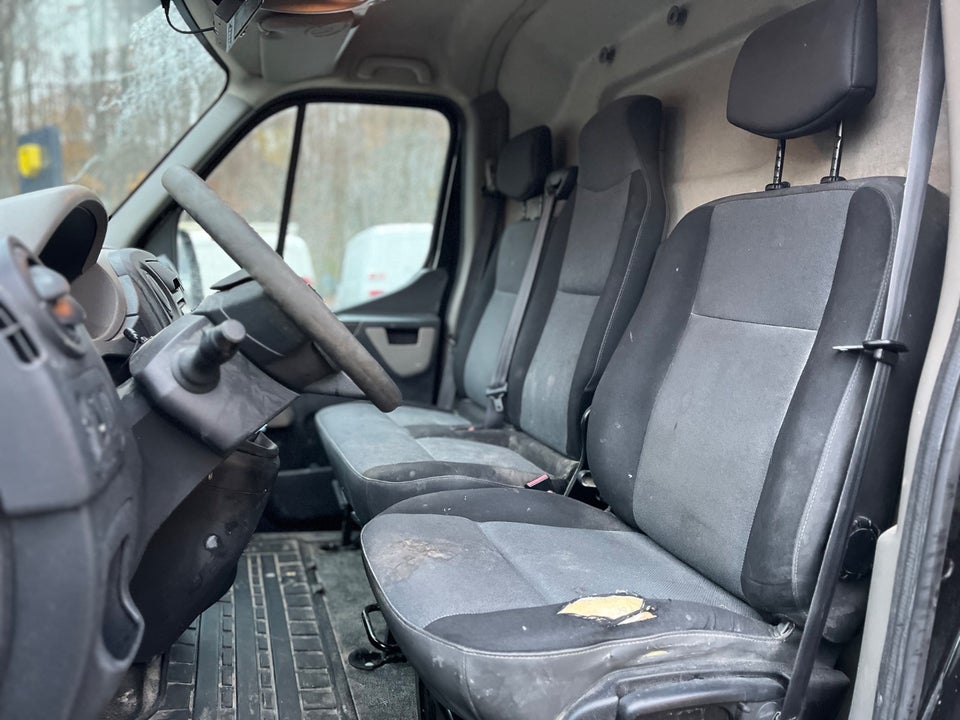 Nissan NV400 2,3 dCi 110 L1H1 Comfort Van 5d