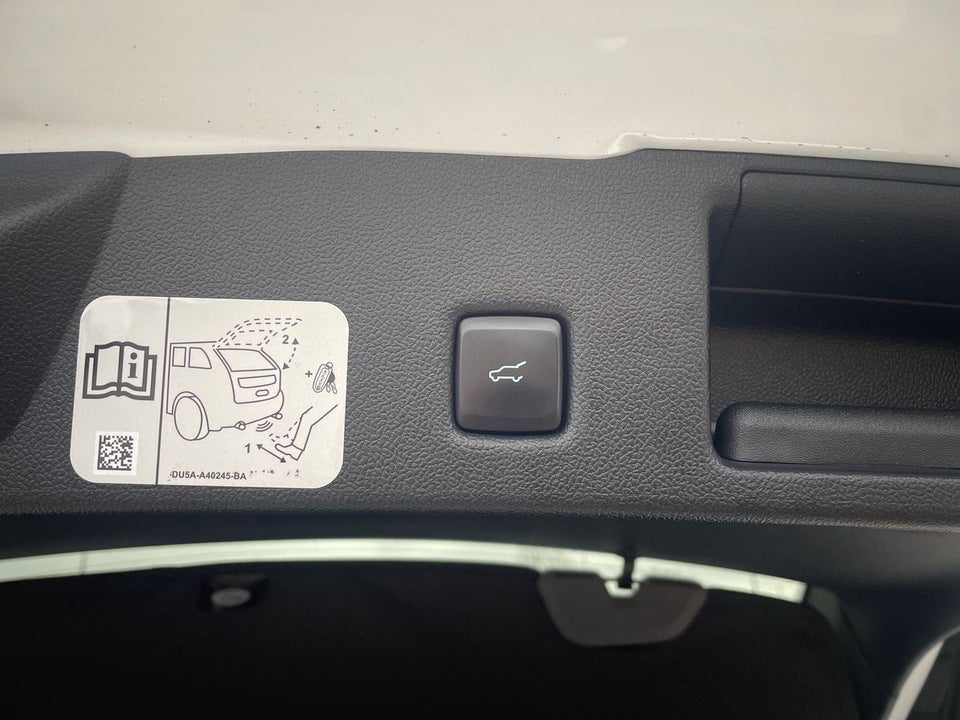 Ford Kuga 2,5 PHEV ST-Line X CVT 5d