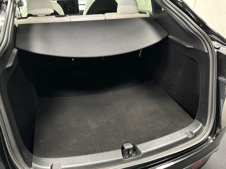 Tesla Model Y Performance AWD 5d