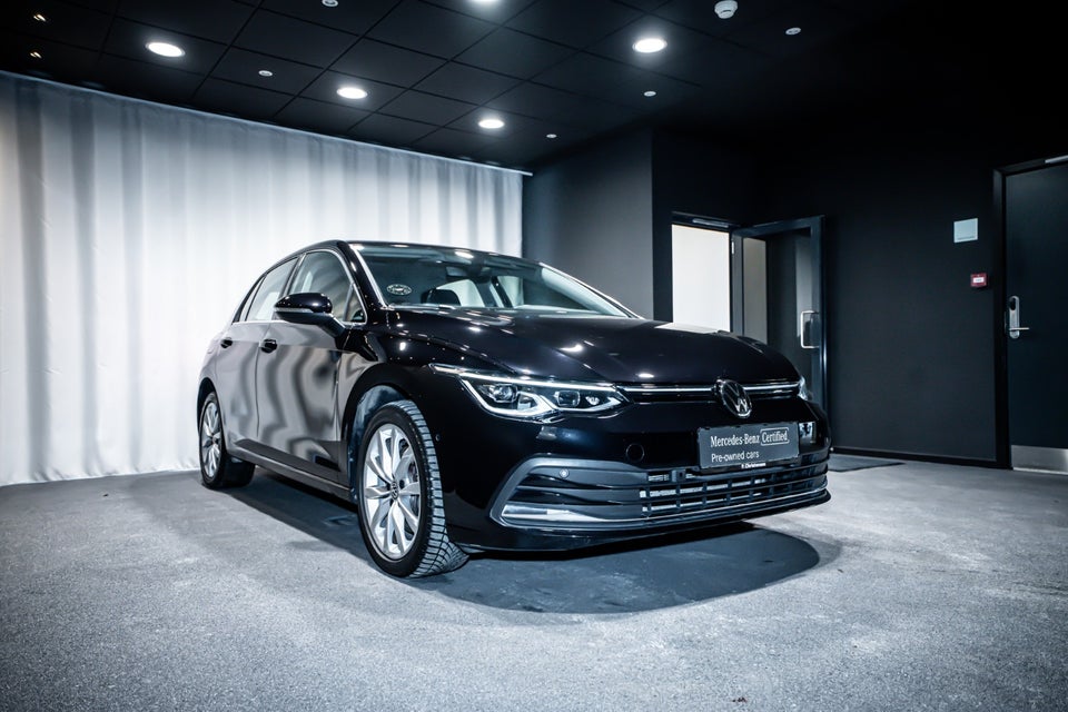 VW Golf VIII 1,4 eHybrid Style 75 Years Edition DSG 5d