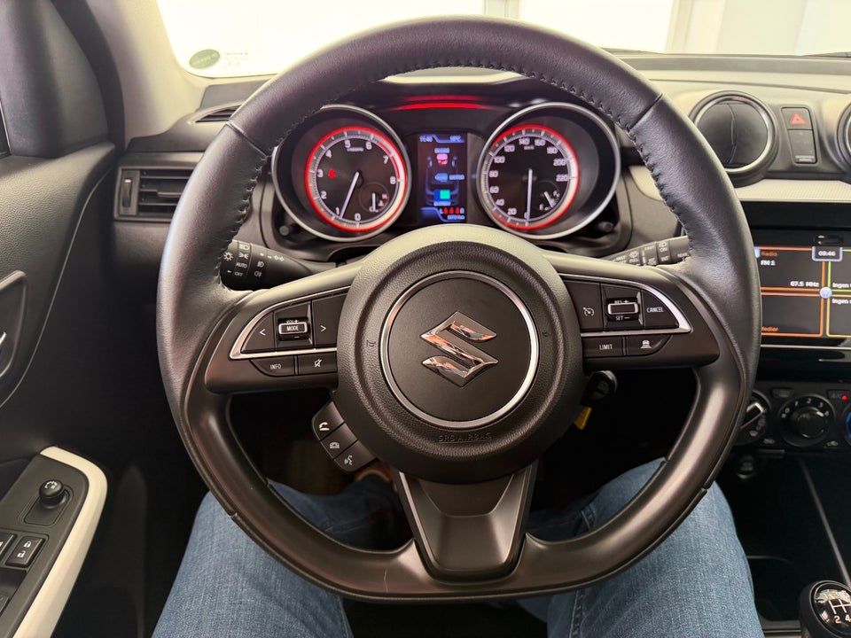 Suzuki Swift 1,2 Dualjet mHybrid Action 5d