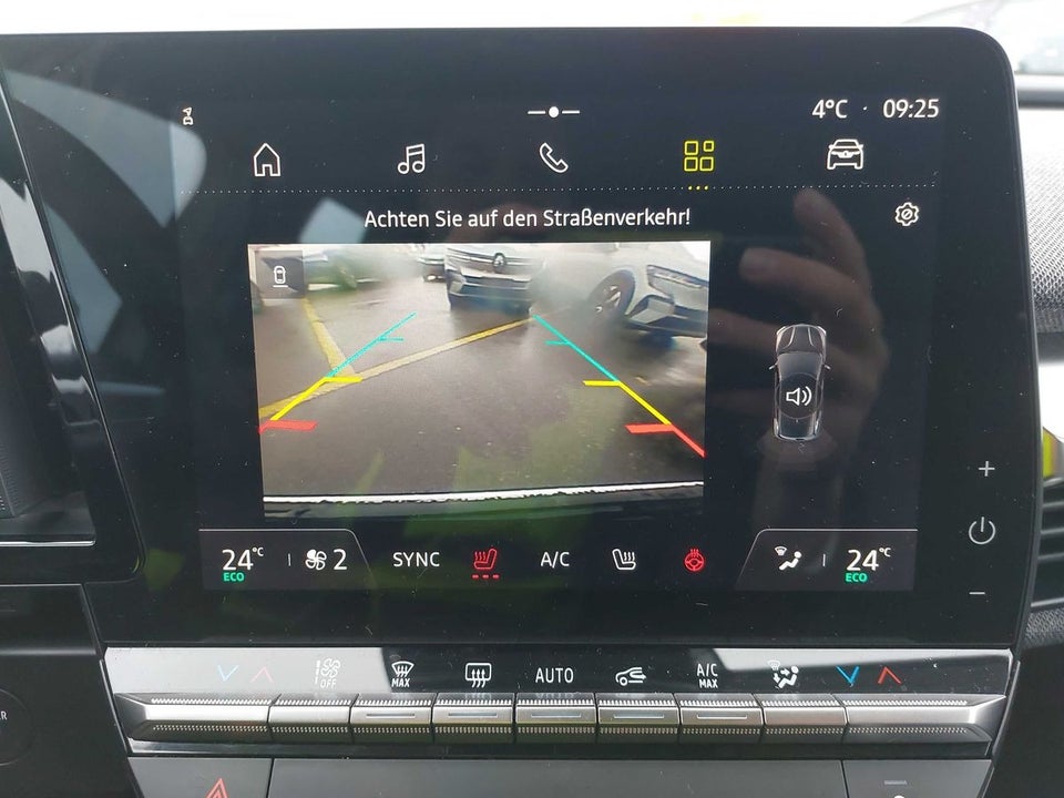 Renault Megane E-Tech 40 Equilibre 5d