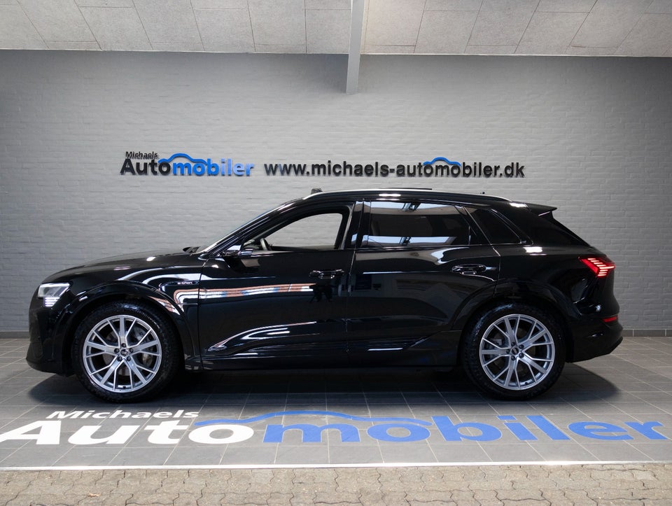 Audi e-tron 55 S-line quattro 5d