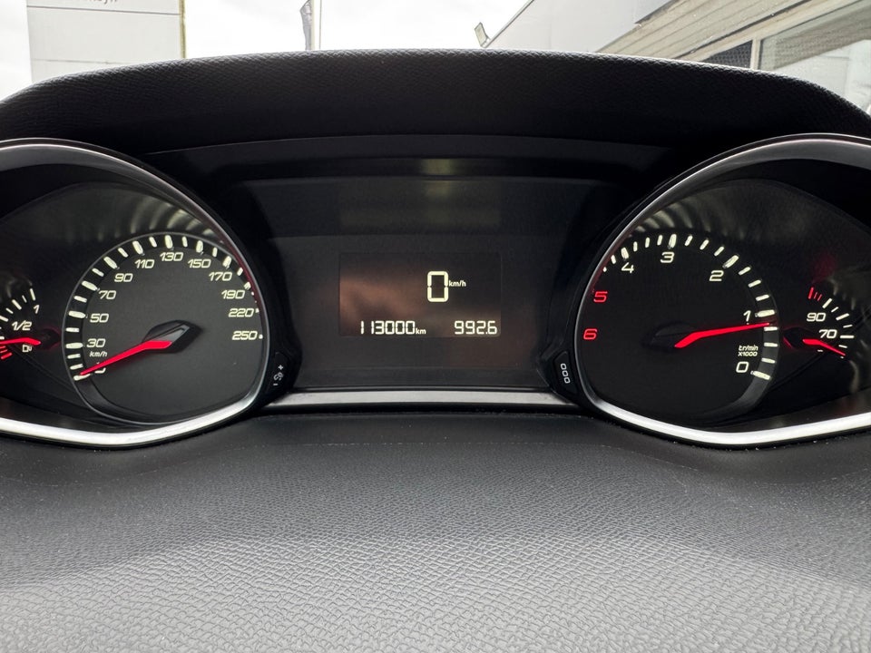 Peugeot 308 1,6 BlueHDi 120 Active 5d