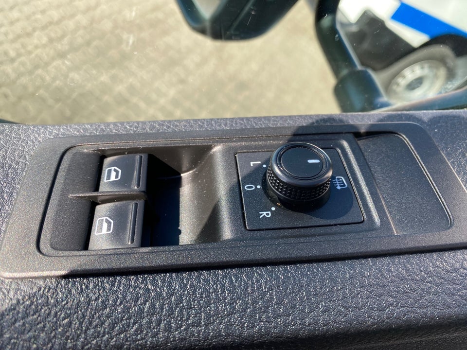 VW Transporter 2,0 TDi 102 Ladvogn lang 2d