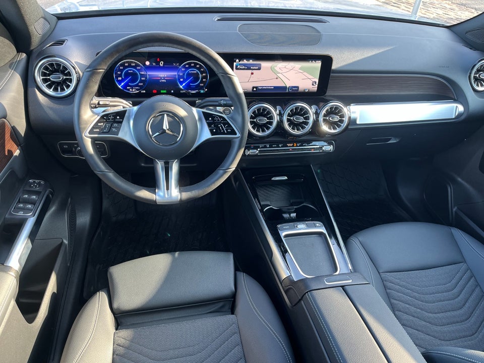 Mercedes EQB250+ Progressive 5d