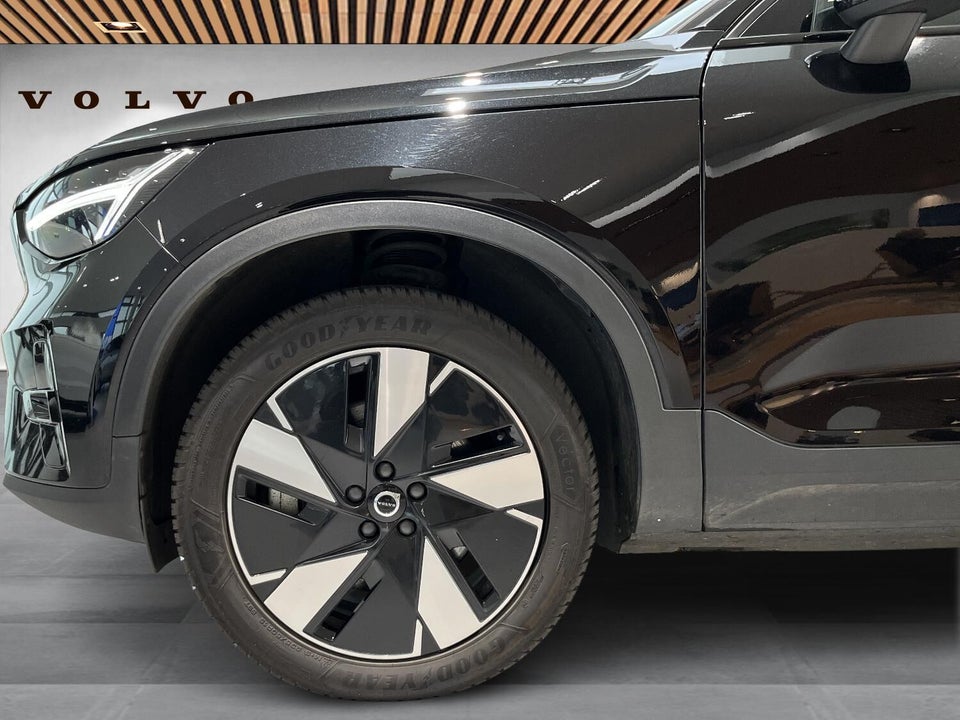 Volvo XC40 ReCharge Extended Range Plus 5d