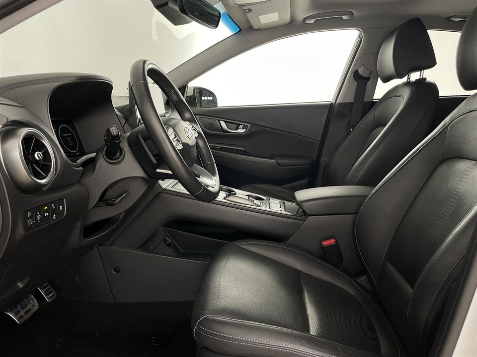 Hyundai Kona 64 EV Ultimate 5d