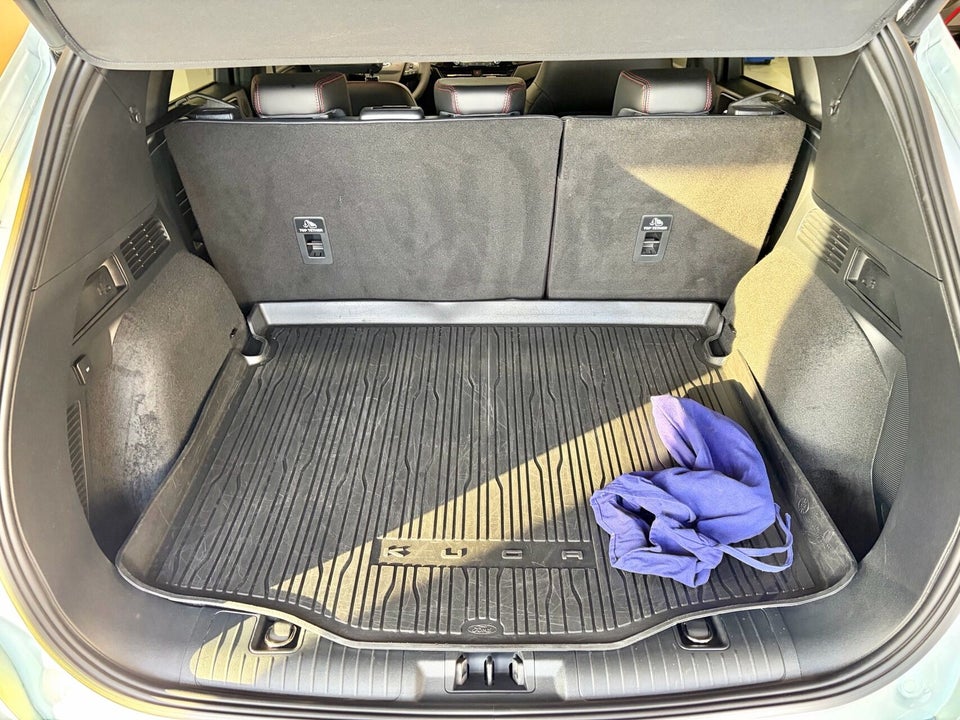 Ford Kuga 2,5 PHEV ST-Line X CVT 5d