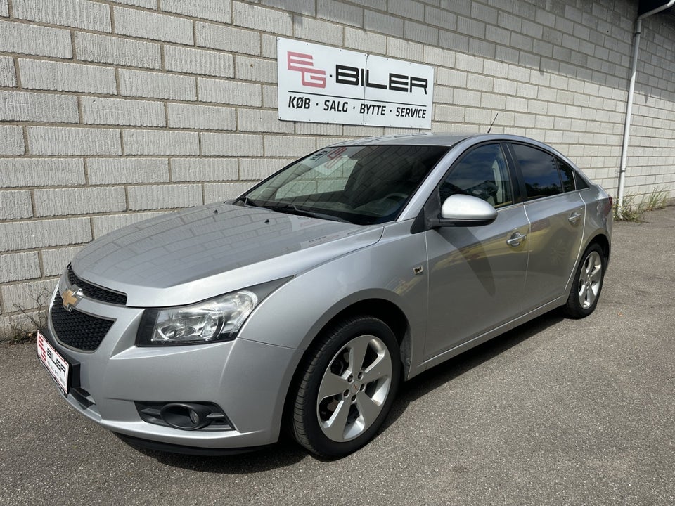 Chevrolet Cruze 1,8 LS 4d