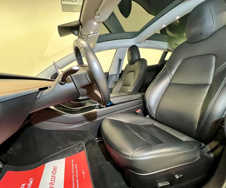 Tesla Model 3 Long Range AWD 4d