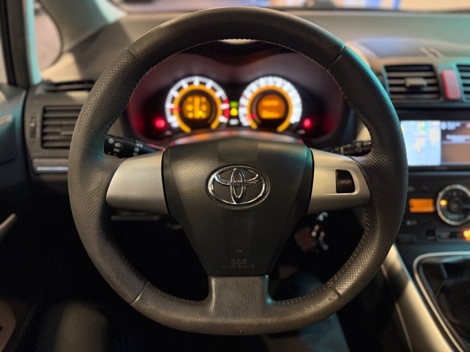 Toyota Auris 1,6 T2 5d