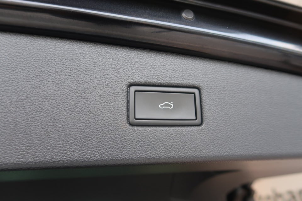 VW Tiguan 1,4 eHybrid Elegance DSG 5d