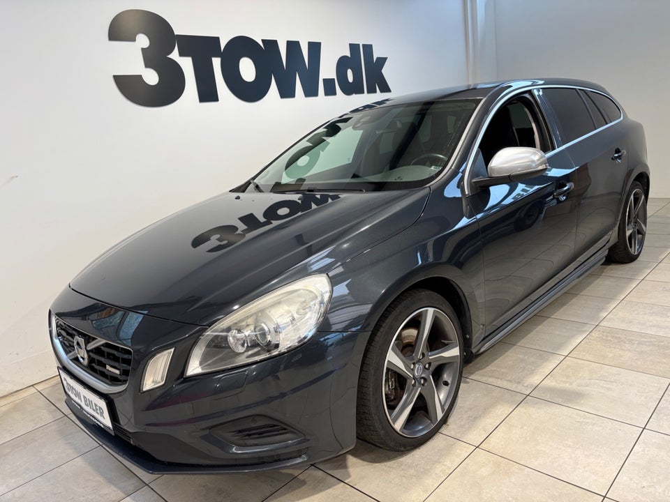 Volvo V60 2,4 D5 215 R-Design aut. AWD 5d
