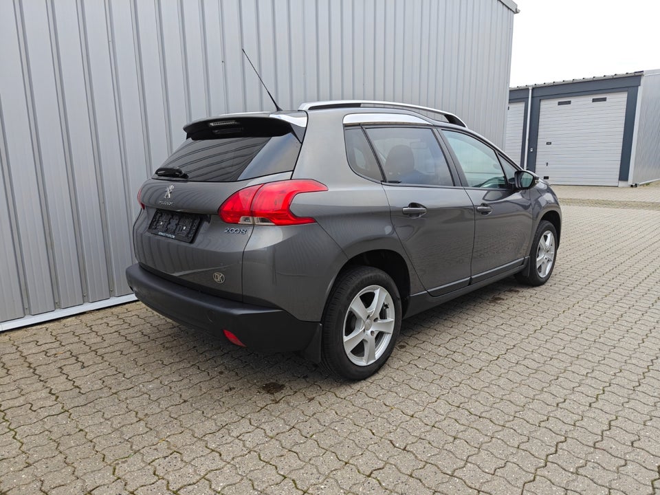 Peugeot 2008 1,2 VTi 82 Active Sky 5d