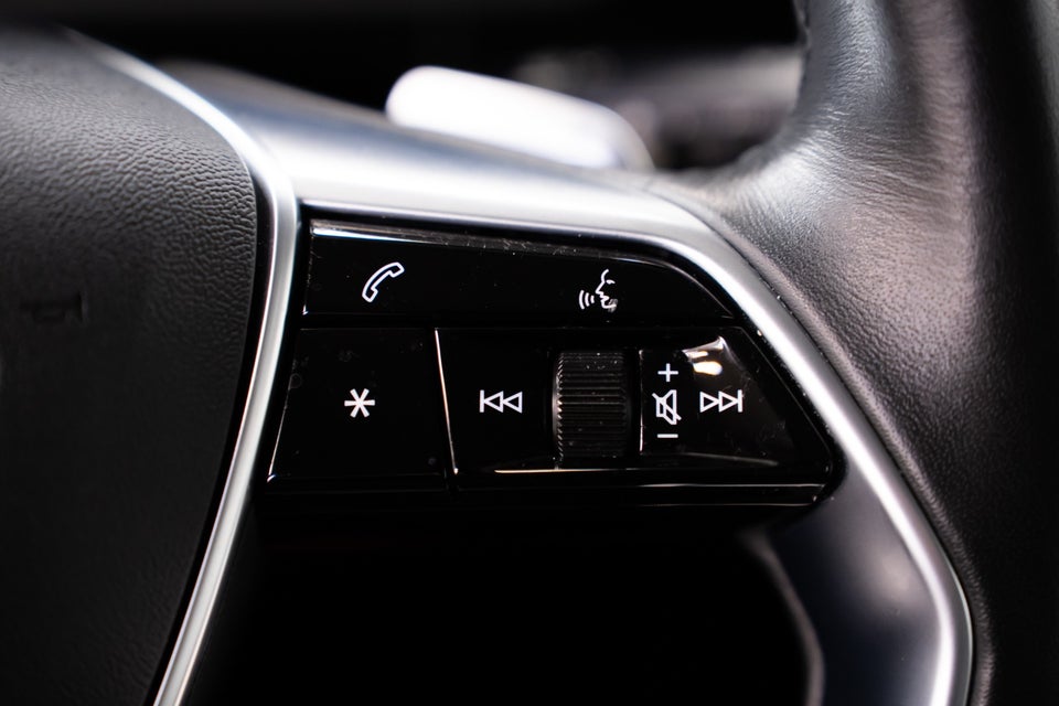 Audi e-tron 50 quattro 5d