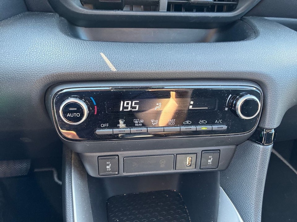 Toyota Yaris 1,5 Hybrid H2 e-CVT 5d