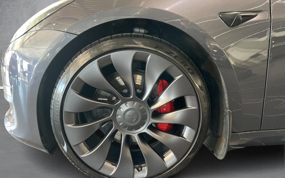 Tesla Model 3 Performance AWD 4d