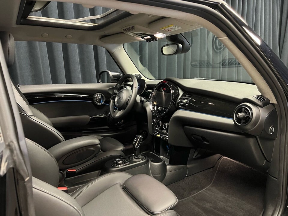 MINI Cooper SE Edition Premium Plus 3d