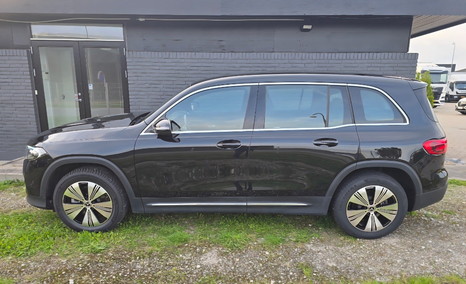 Mercedes EQB250+ Progressive 7prs 5d