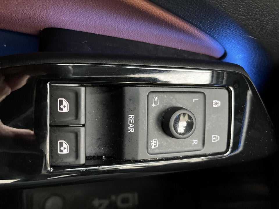 VW ID.4 77 Business Performance 5d