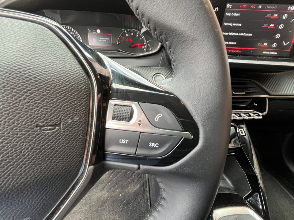 Peugeot 208 1,2 PureTech 100 Allure 5d