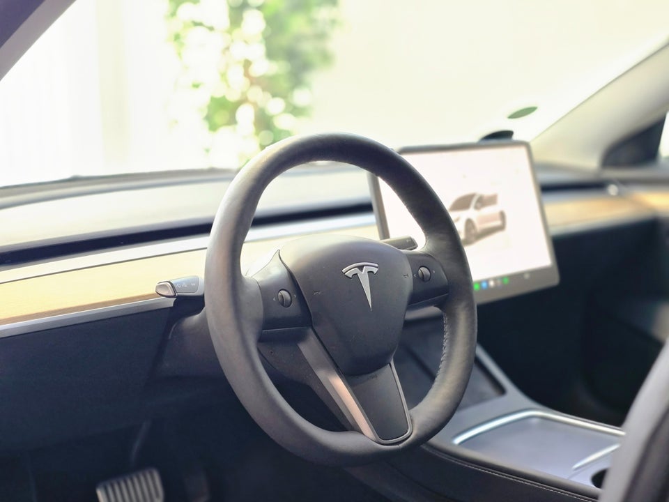 Tesla Model 3 RWD 4d