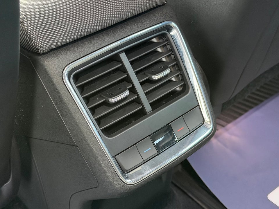 Skoda Enyaq 80 iV Loft 5d