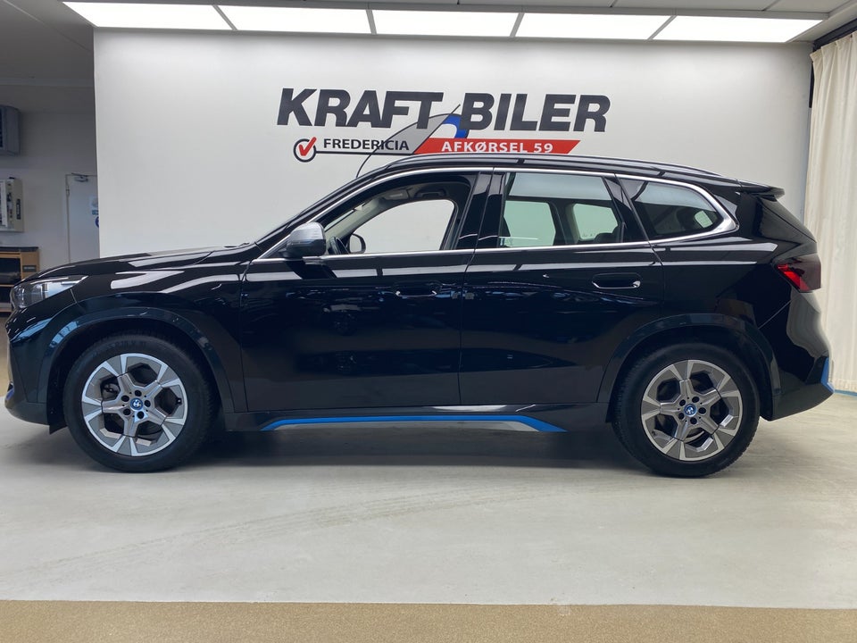 BMW iX1 xDrive30 X-Line 5d