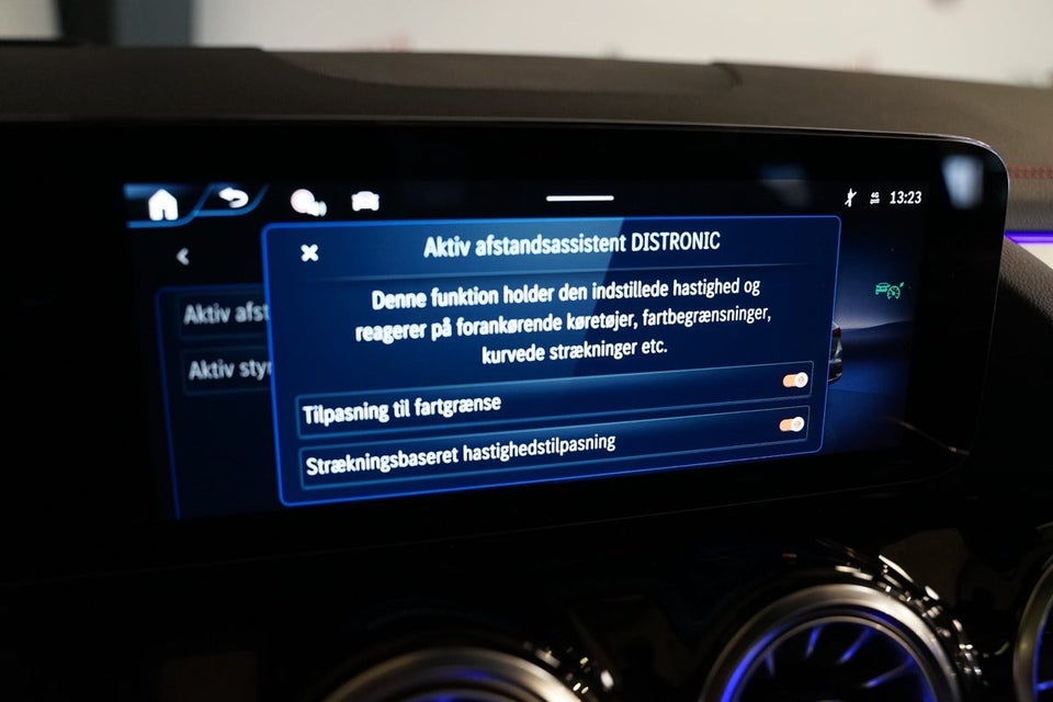 Mercedes EQA350 AMG Line Premium 4Matic 5d