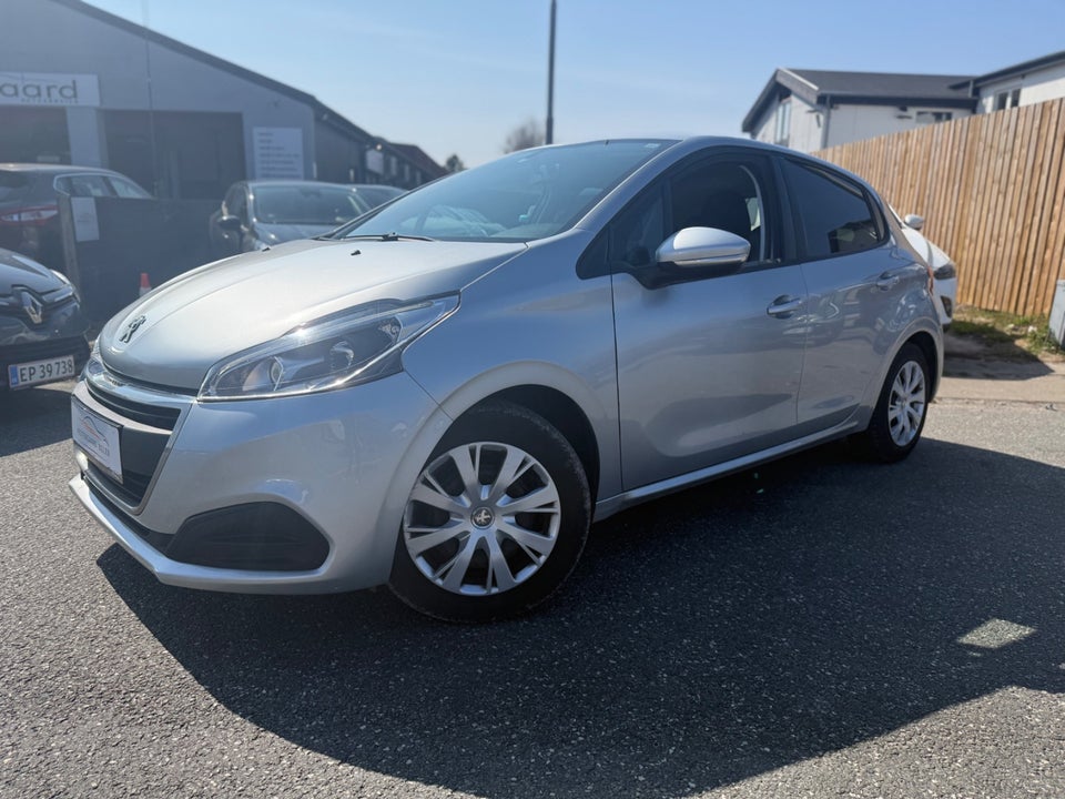 Peugeot 208 1,6 BlueHDi 100 Active 5d