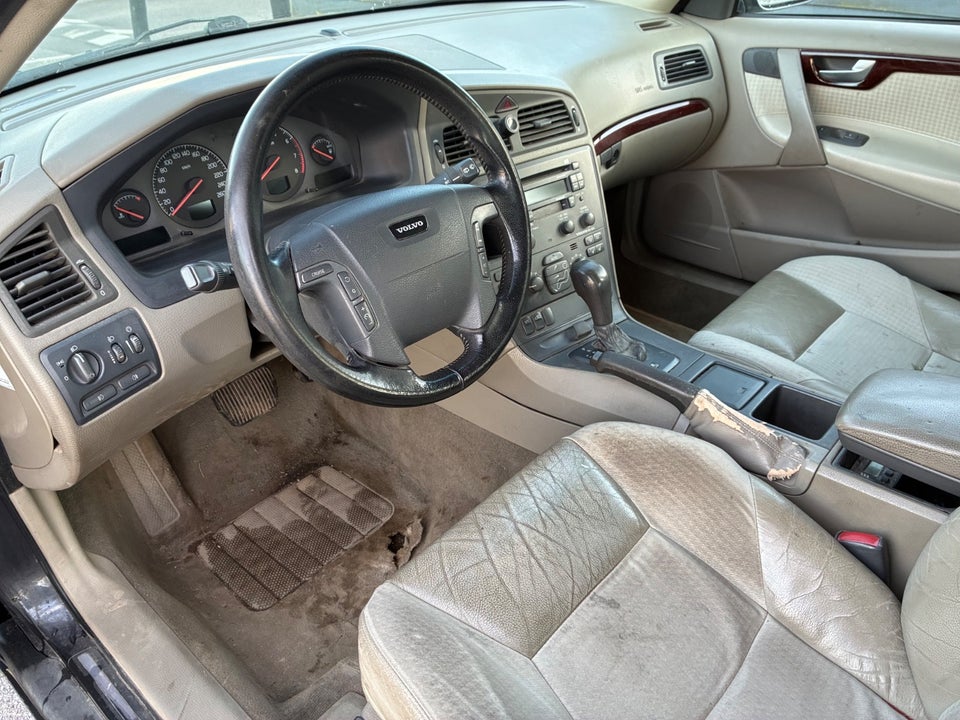 Volvo V70 2,3 T5 aut. 5d