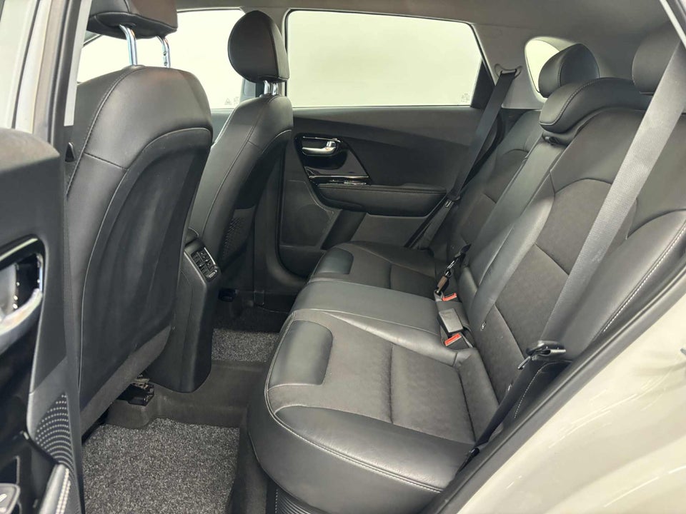 Kia Niro 1,6 PHEV Advance DCT 5d