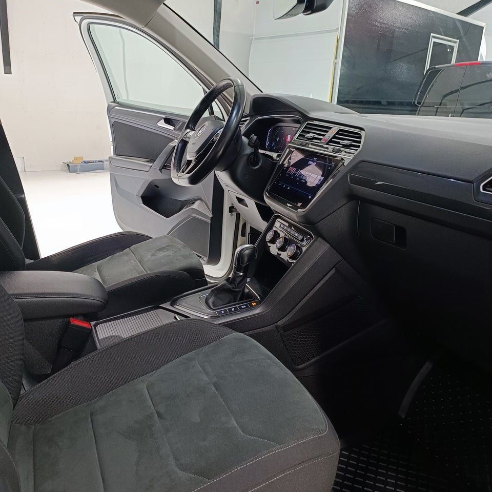 VW Tiguan 2,0 TDi 150 R-line DSG Van 5d