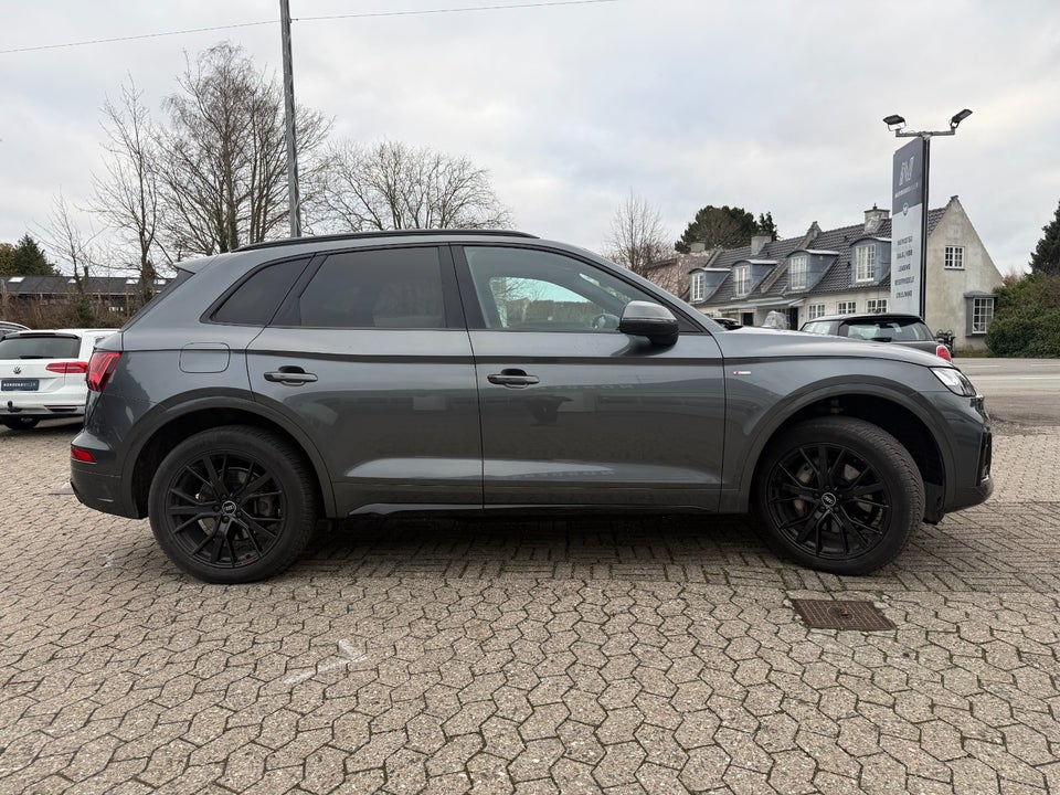Audi Q5 50 TFSi e S-line quattro S-tr. 5d