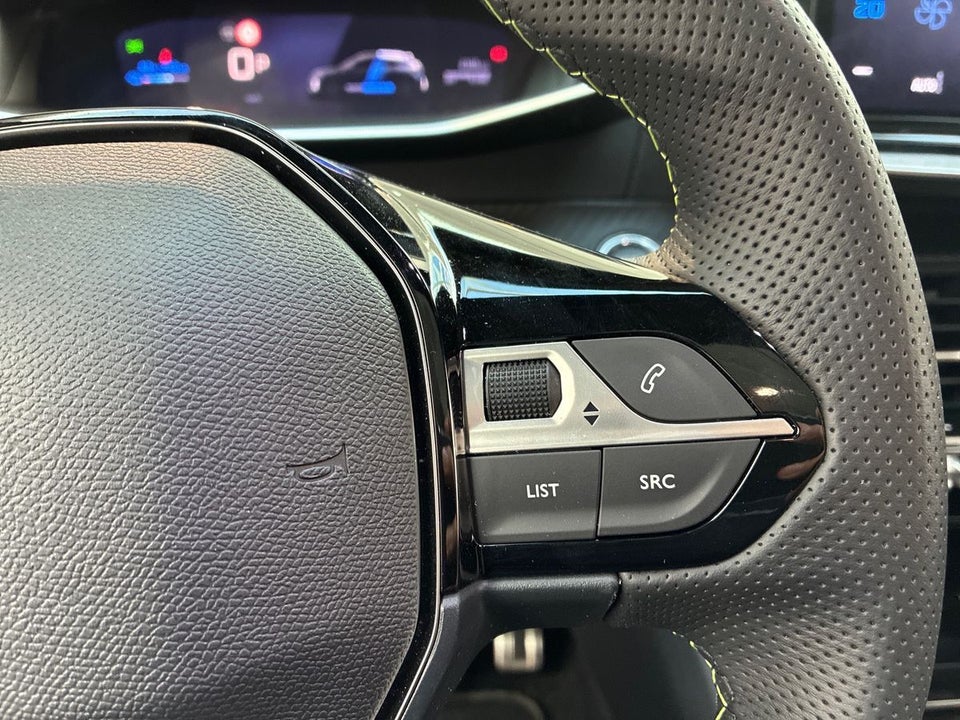 Peugeot e-208 54 GT Pack 5d