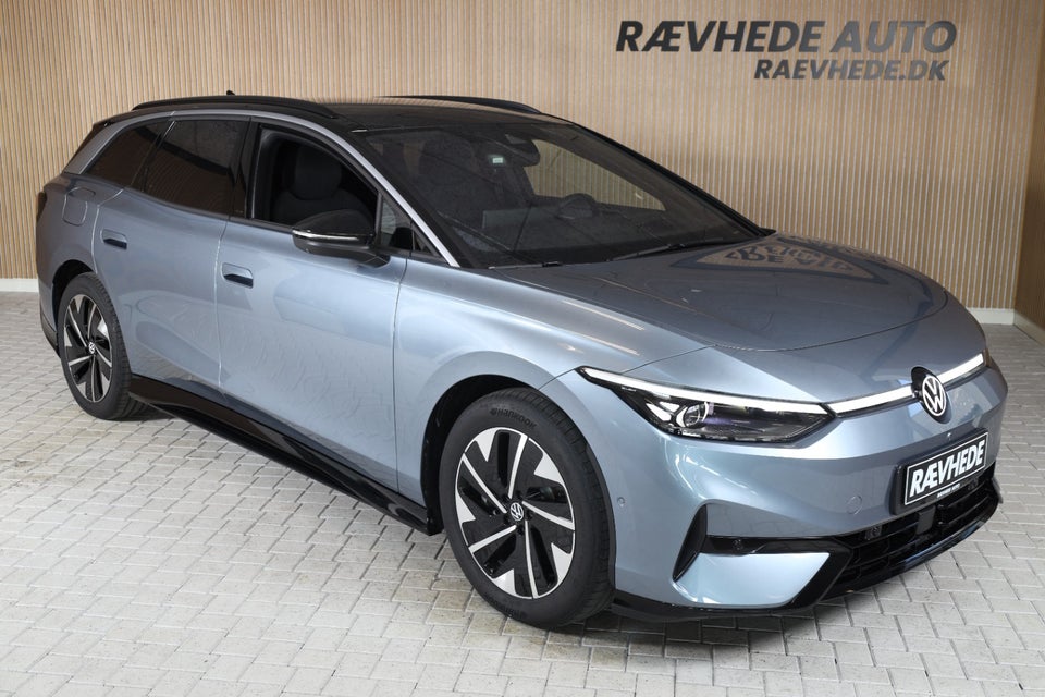 VW ID.7 77 Style+ Tourer 5d